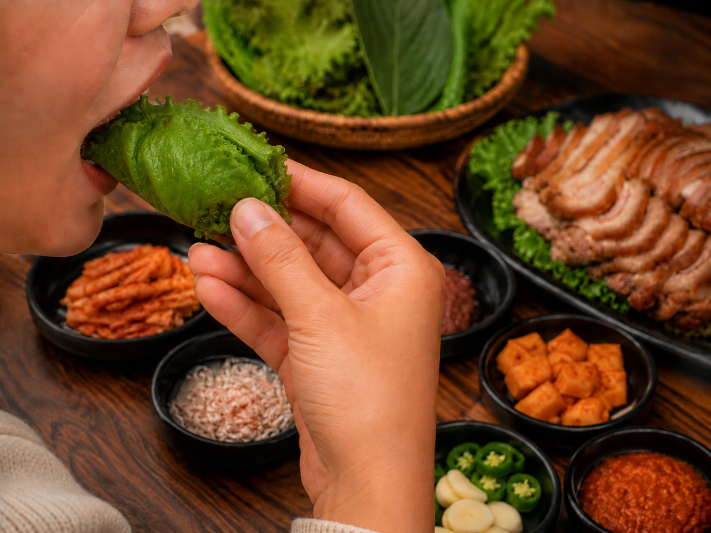 Step 5 - enjoy the fully wrapped ssam in one bite
